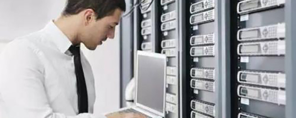 電信網(wǎng)絡(luò)工程師 構(gòu)建數(shù)字時(shí)代的通信橋梁